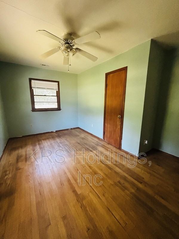1740 Bickerstaff Rd - Photo 4 of 10