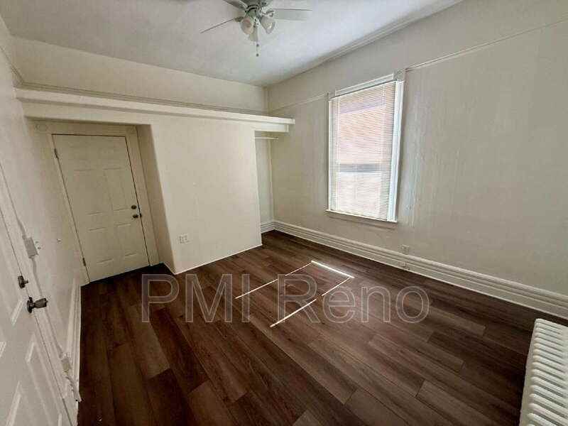 46 W 10th St - Photo 6 of 7