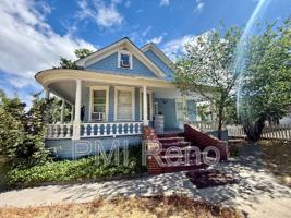 featured image of 46 W 10th St