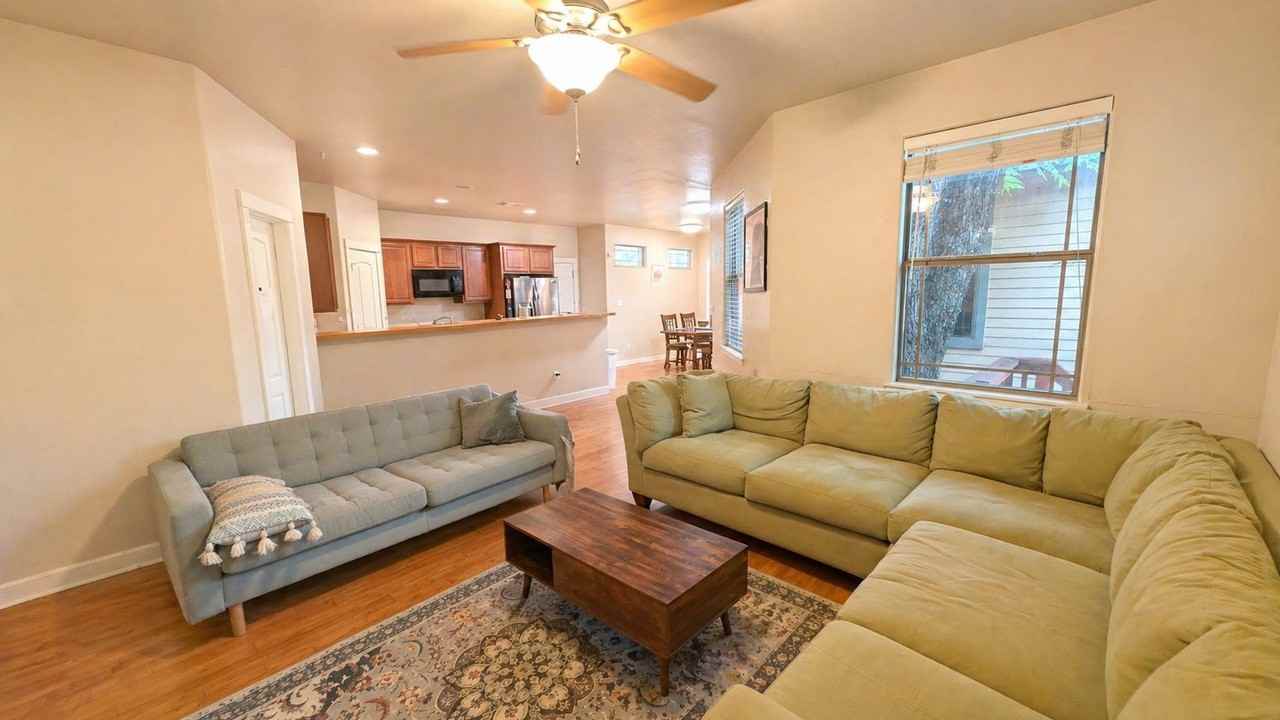 200 200 W North Loop  - #A - Photo 6 of 25