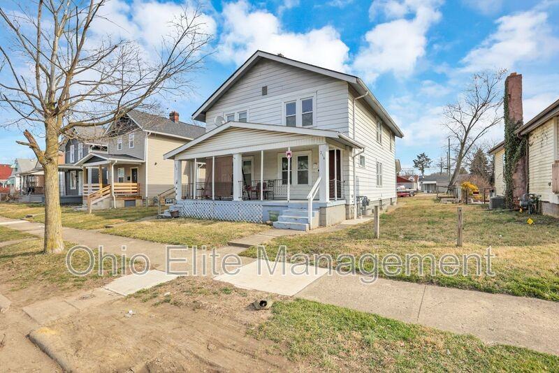254 S Wayne Ave - Photo 7 of 32