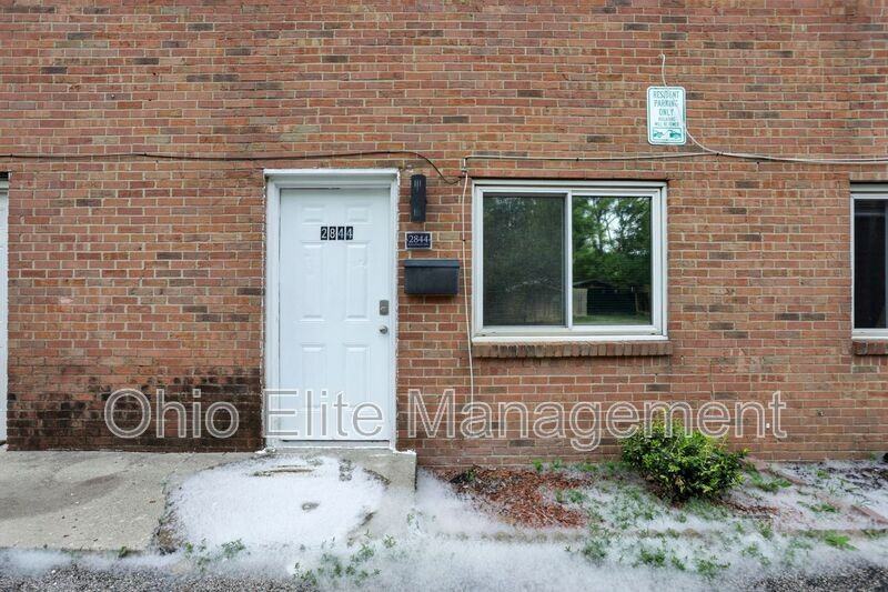 2844 Baughman Ave - Photo 4 of 24
