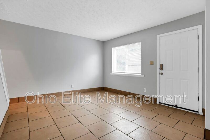 2844 Baughman Ave - Photo 7 of 24