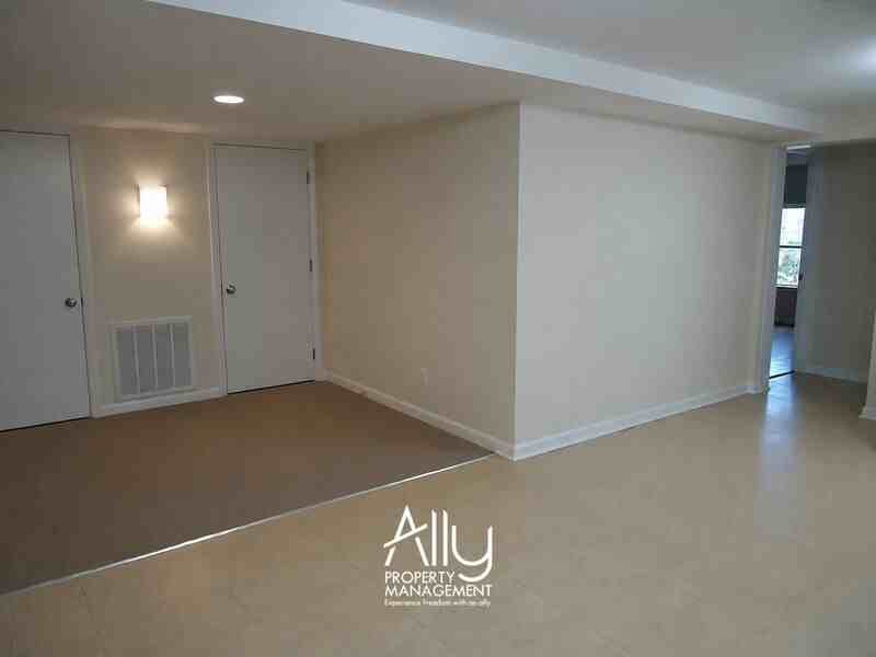 210 Raymond Ave - Photo 2 of 20