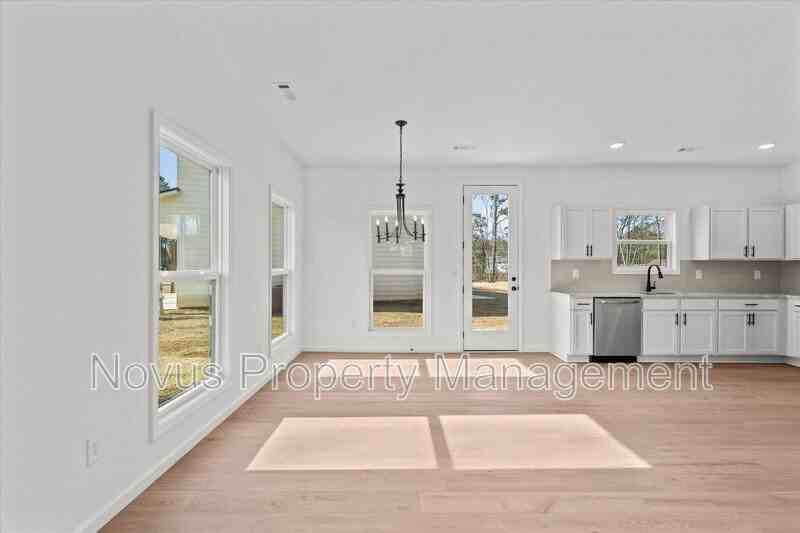 97 Carroll Cir - Photo 6 of 25