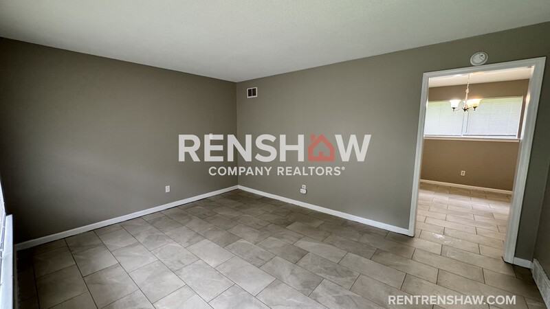 3909 Range Line Rd - Photo 2 of 17