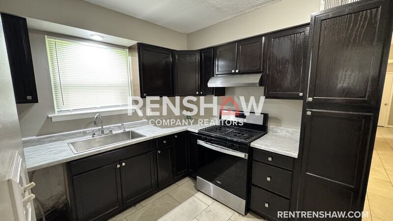 3909 Range Line Rd - Photo 6 of 17