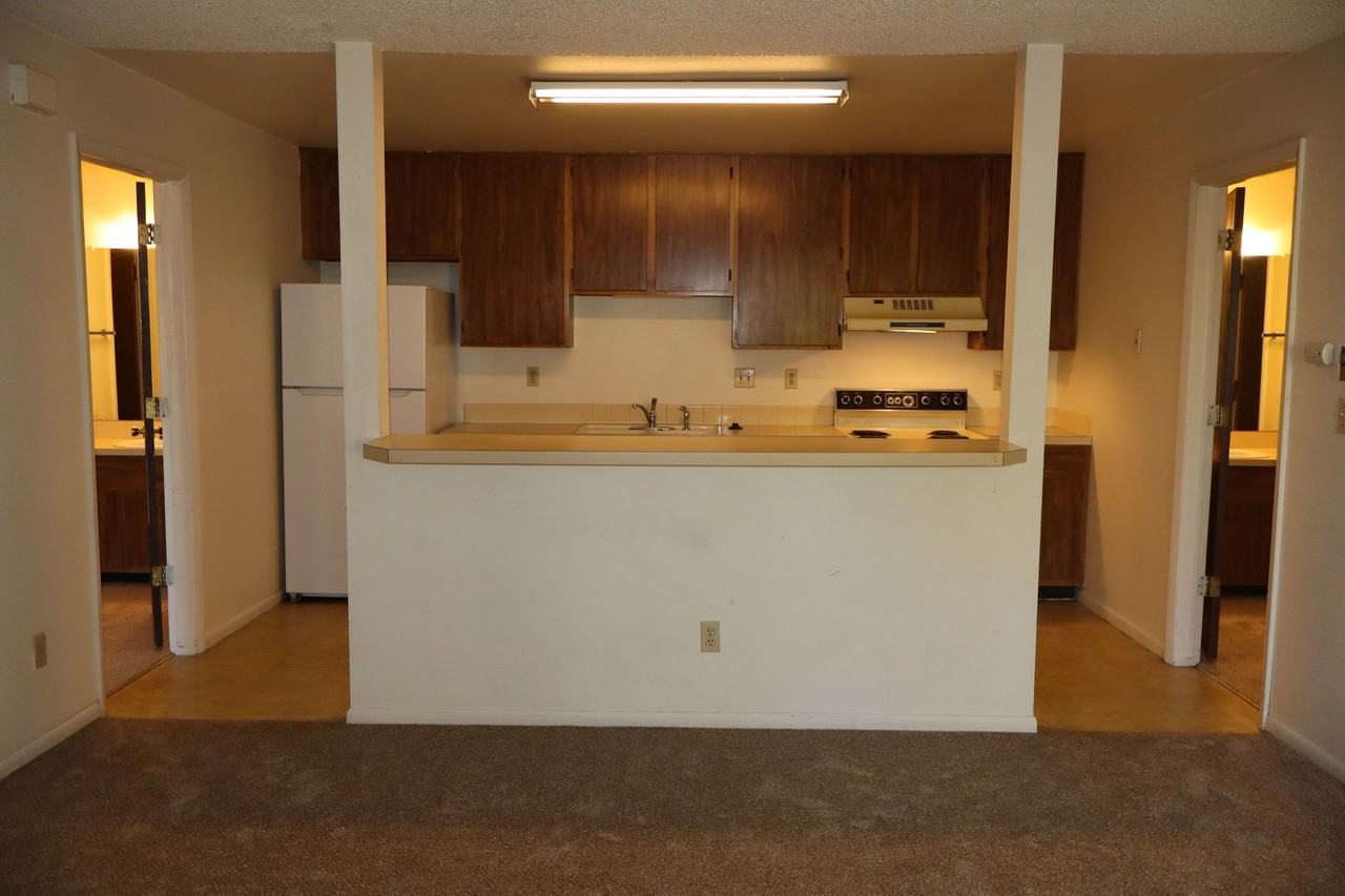 Spacious 2 Bed Condos Near Trails, Parks & Old Town Fort Collins - Photo 6 of 11