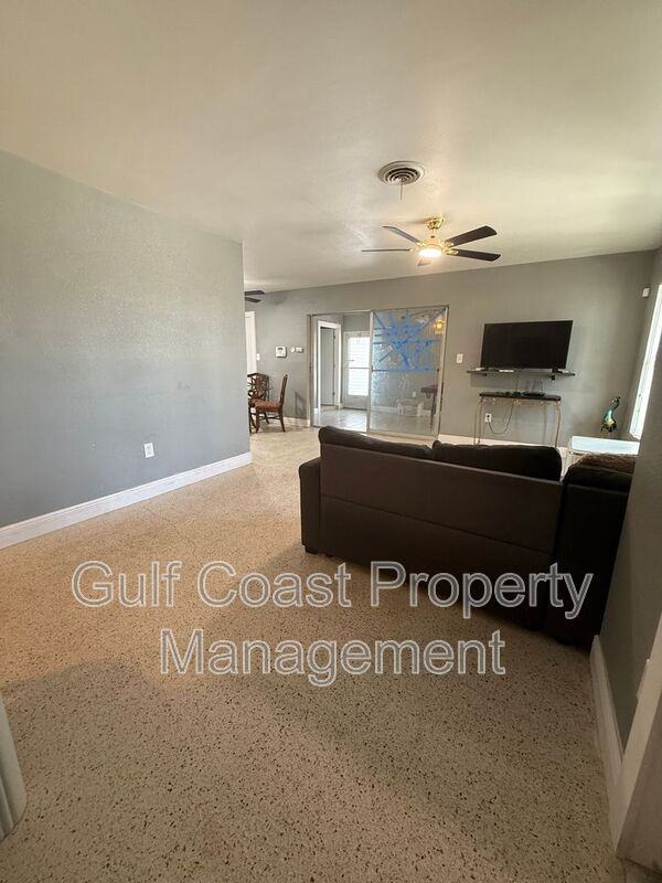 27257 San Marino Dr - Photo 4 of 36