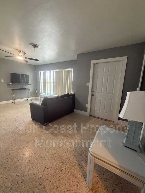 27257 San Marino Dr - Photo 5 of 36