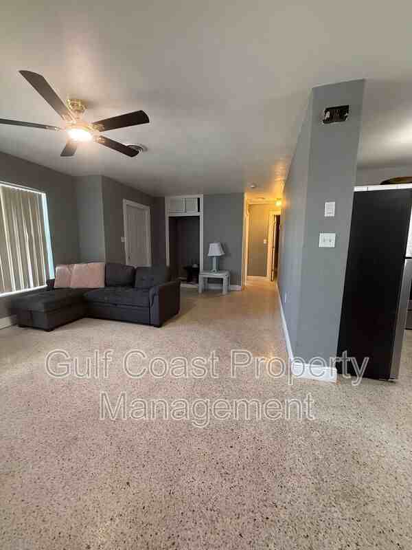 27257 San Marino Dr - Photo 7 of 36