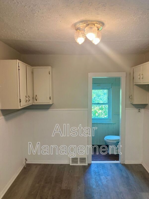 6706 Gertrude Ave - Photo 3 of 10