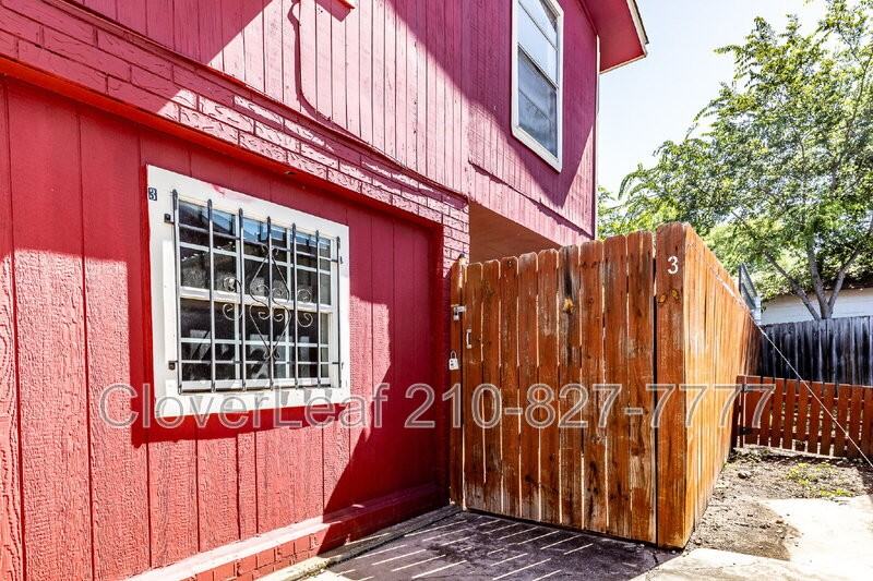 317 Kashmuir Pl #3 - Photo 3 of 27