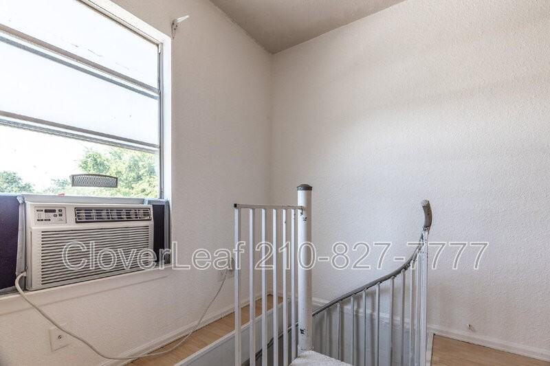 317 Kashmuir Pl #3 - Photo 6 of 27