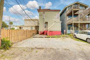 featured image of 124 E Henry St #D