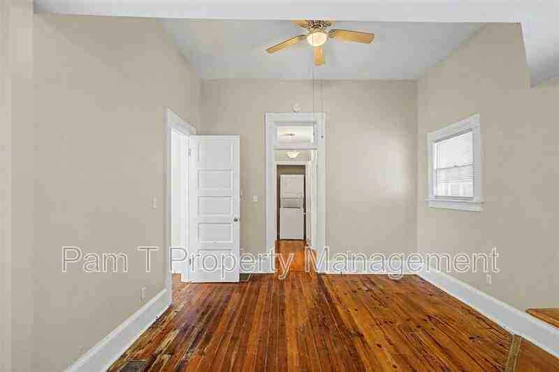124 E Henry St #D - Photo 7 of 14