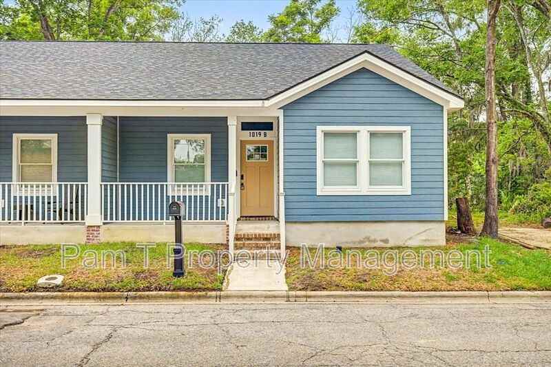1019 W 35th St #B - Photo 2 of 21