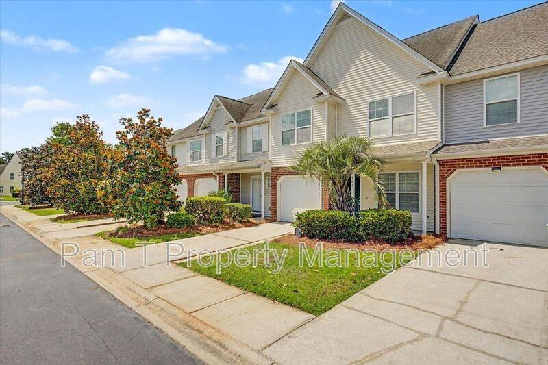 303 Gallery Way - Photo 2 of 28