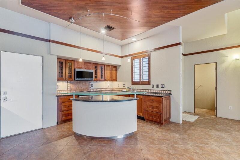 5256 S Overlook Trl - Photo 2 of 50