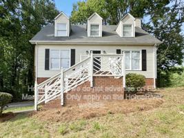 featured image of 2155 Dave St