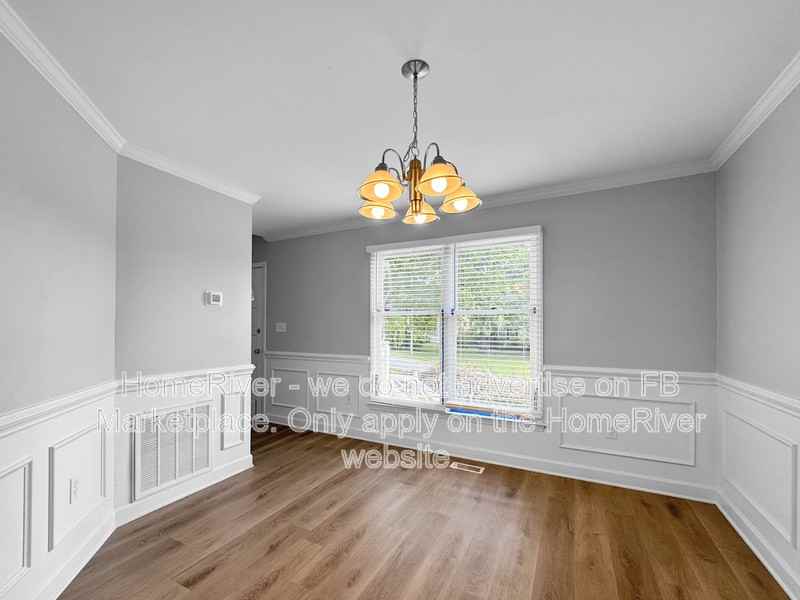 2155 Dave St - Photo 4 of 29