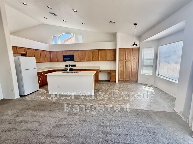 11525 W Palm Brook Dr - Photo 2 of 10
