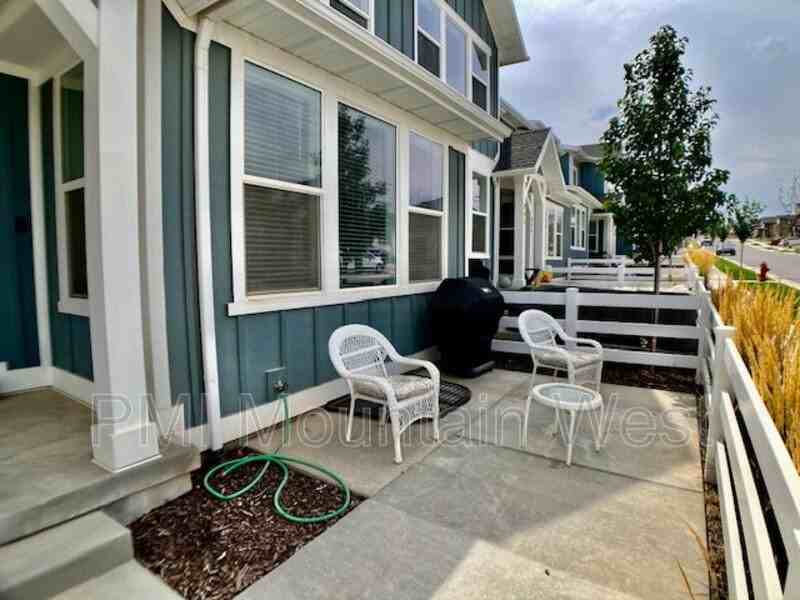 707 S Miller Ave - Photo 4 of 50