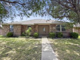 featured image of 3013 Meadow Bluff Dr