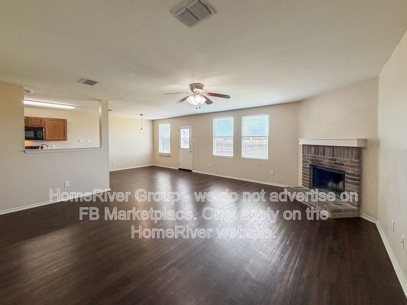 3013 Meadow Bluff Dr - Photo 3 of 20