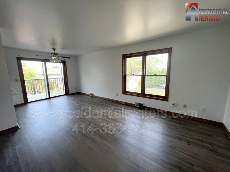 1569 Wisconsin Ave - Photo 3 of 11
