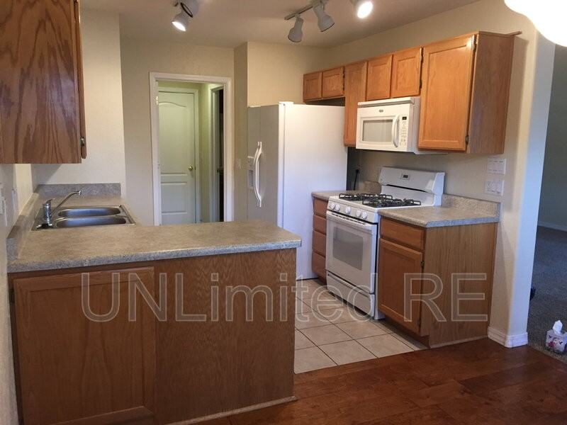 1753 W Legend Trl - Photo 7 of 15