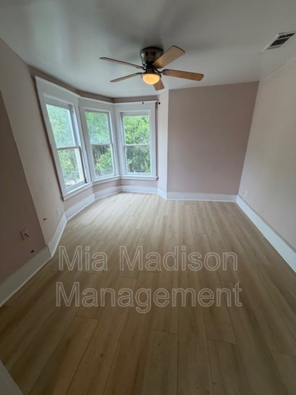 513 W 35Th St. B Upper - Photo 5 of 11