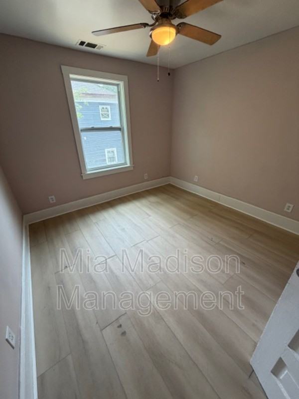 513 W 35Th St. B Upper - Photo 7 of 11