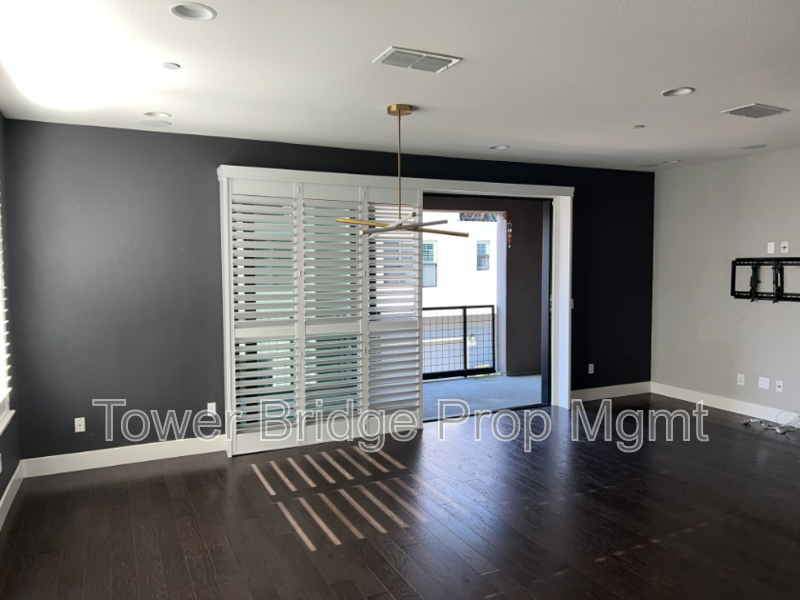 315 Creamery Ln - Photo 2 of 38