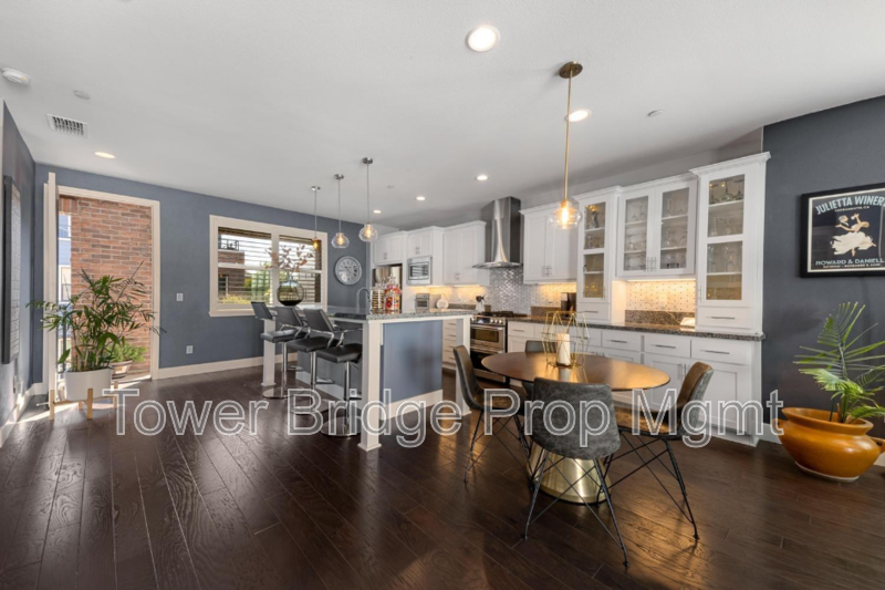 315 Creamery Ln - Photo 4 of 38