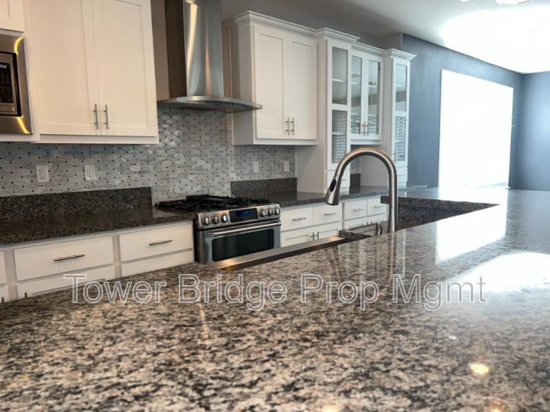 315 Creamery Ln - Photo 6 of 38