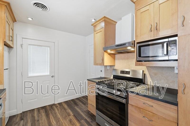 2112 Ederville Rd S - Photo 7 of 19