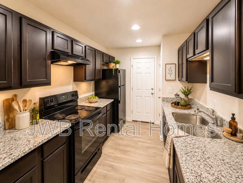 1143 Van Buren St - Photo 3 of 12