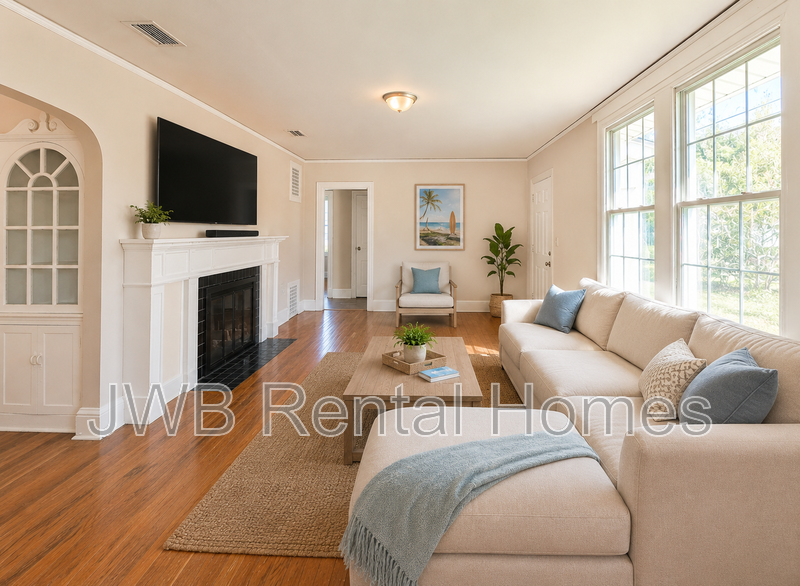 8918 1st Ave - Photo 7 of 12