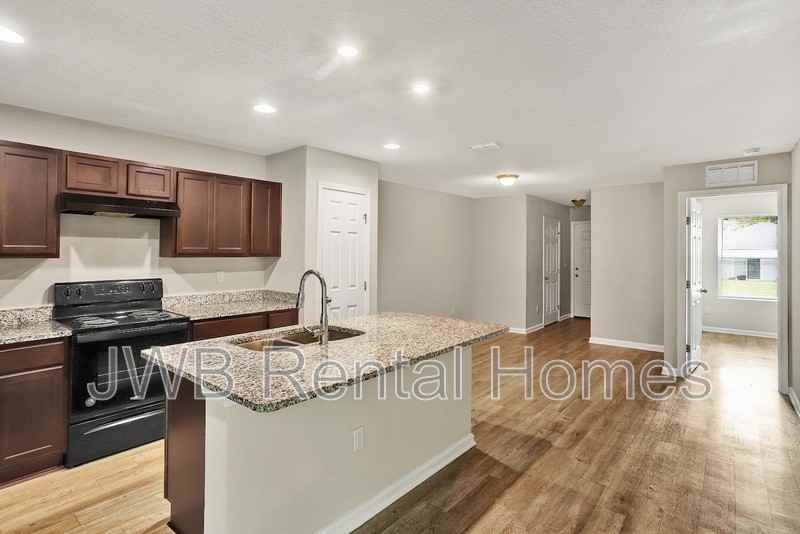 8180 Metto Rd - Photo 2 of 25