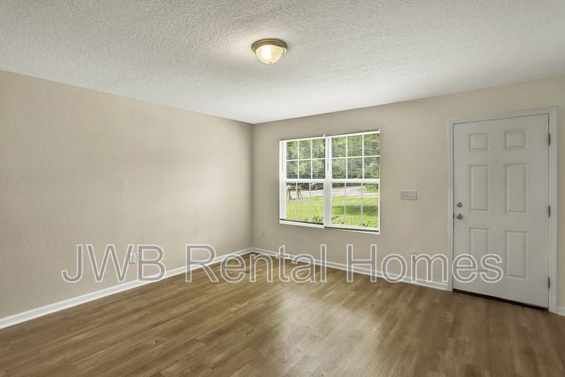 8180 Metto Rd - Photo 7 of 25