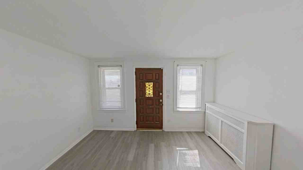 6380 Marsden St - Photo 6 of 12