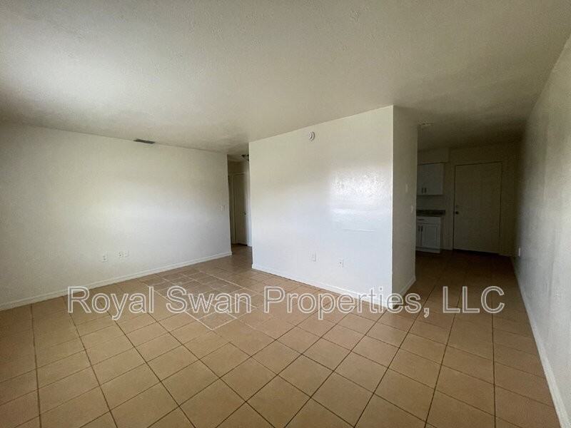 513 Choctaw Ave - Photo 3 of 9