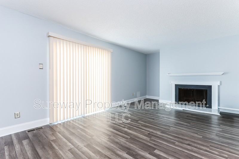 2344 Susan Ct - Photo 3 of 15