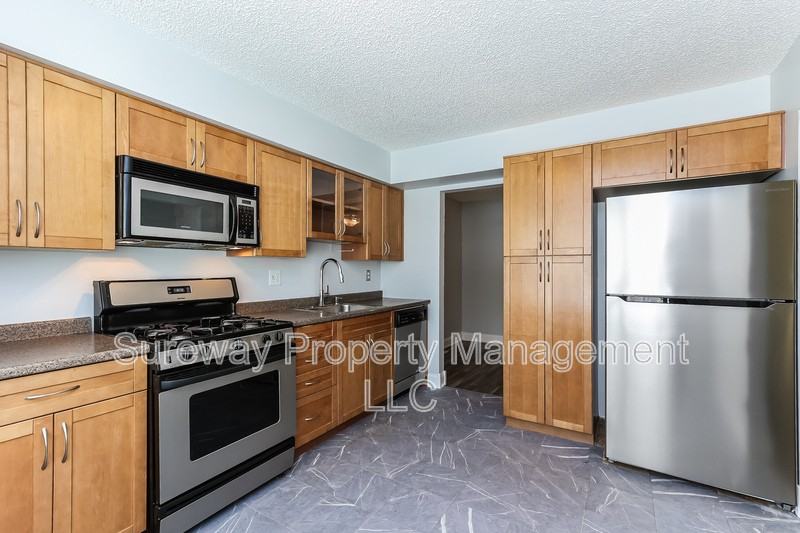 2344 Susan Ct - Photo 5 of 15