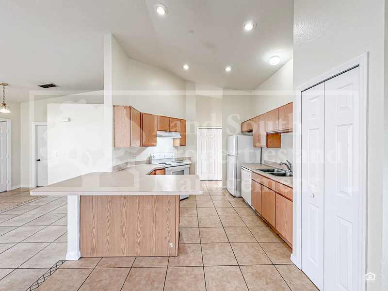 7823 Sugar Pine Blvd - Photo 6 of 34