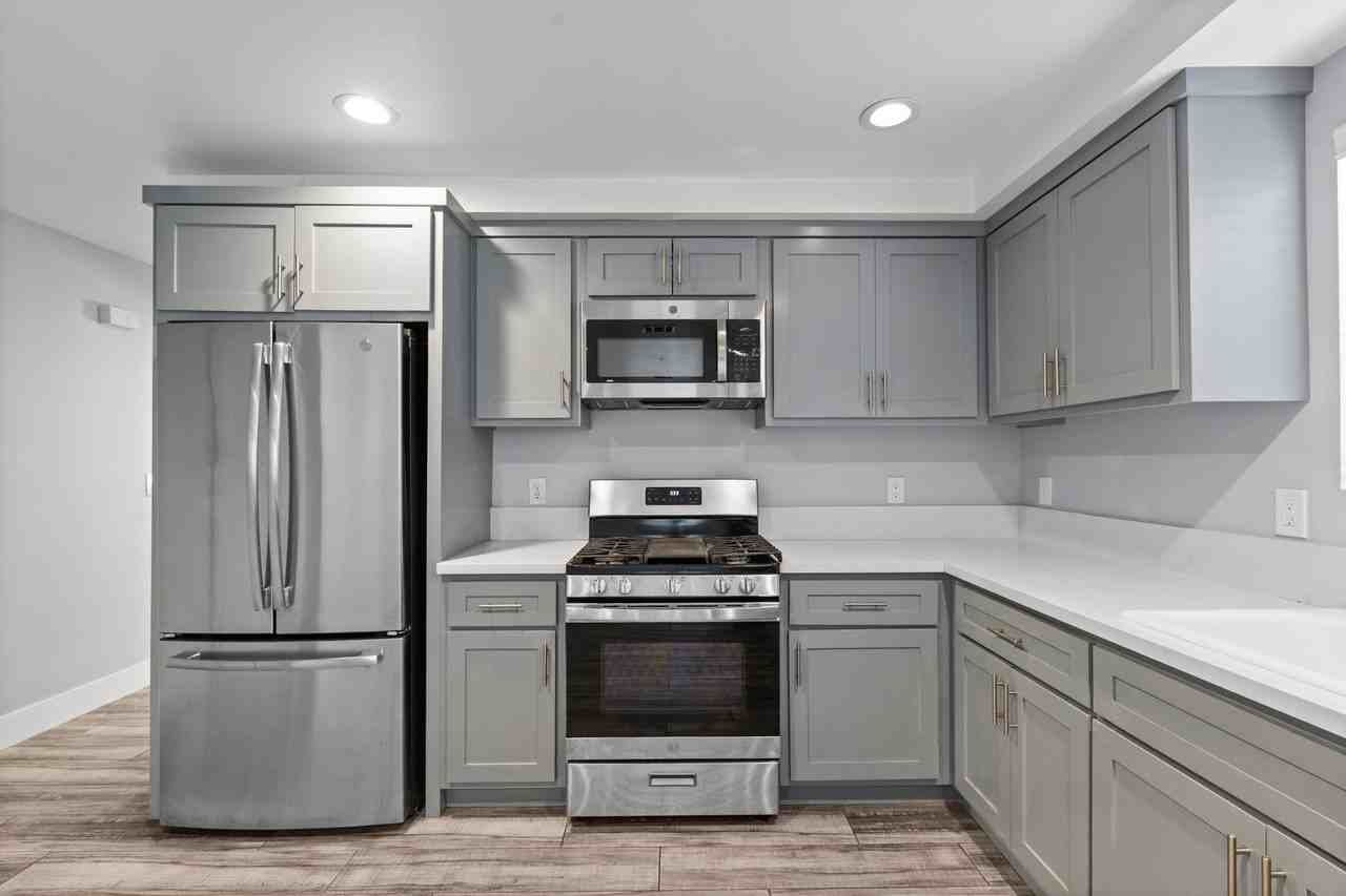 960 1/2 S Breed St - Photo 6 of 26