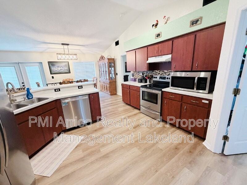 6868 Bordeaux Blvd - Photo 5 of 25