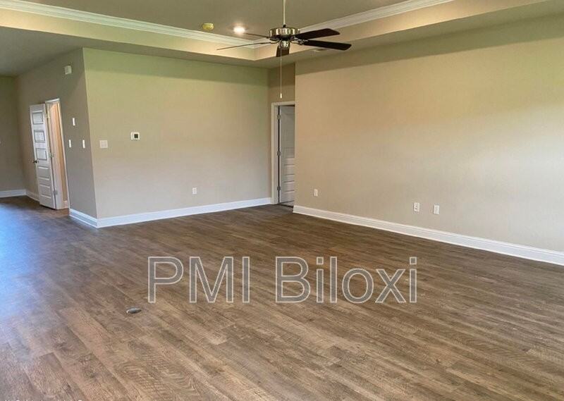 1208 Carraway Cv - Photo 3 of 13