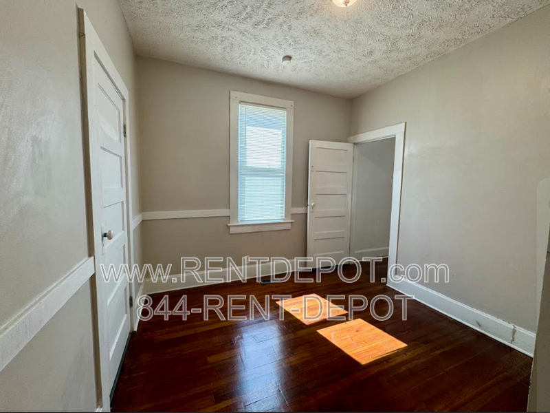 1306 W Missouri St - Photo 4 of 8